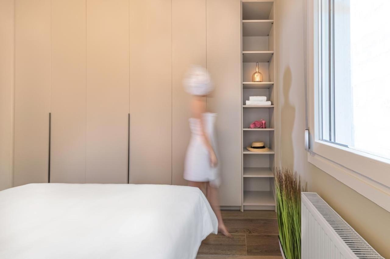 Iconic Salonica Suite Seafront Экстерьер фото