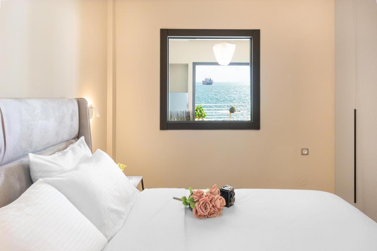 Iconic Salonica Suite Seafront Экстерьер фото