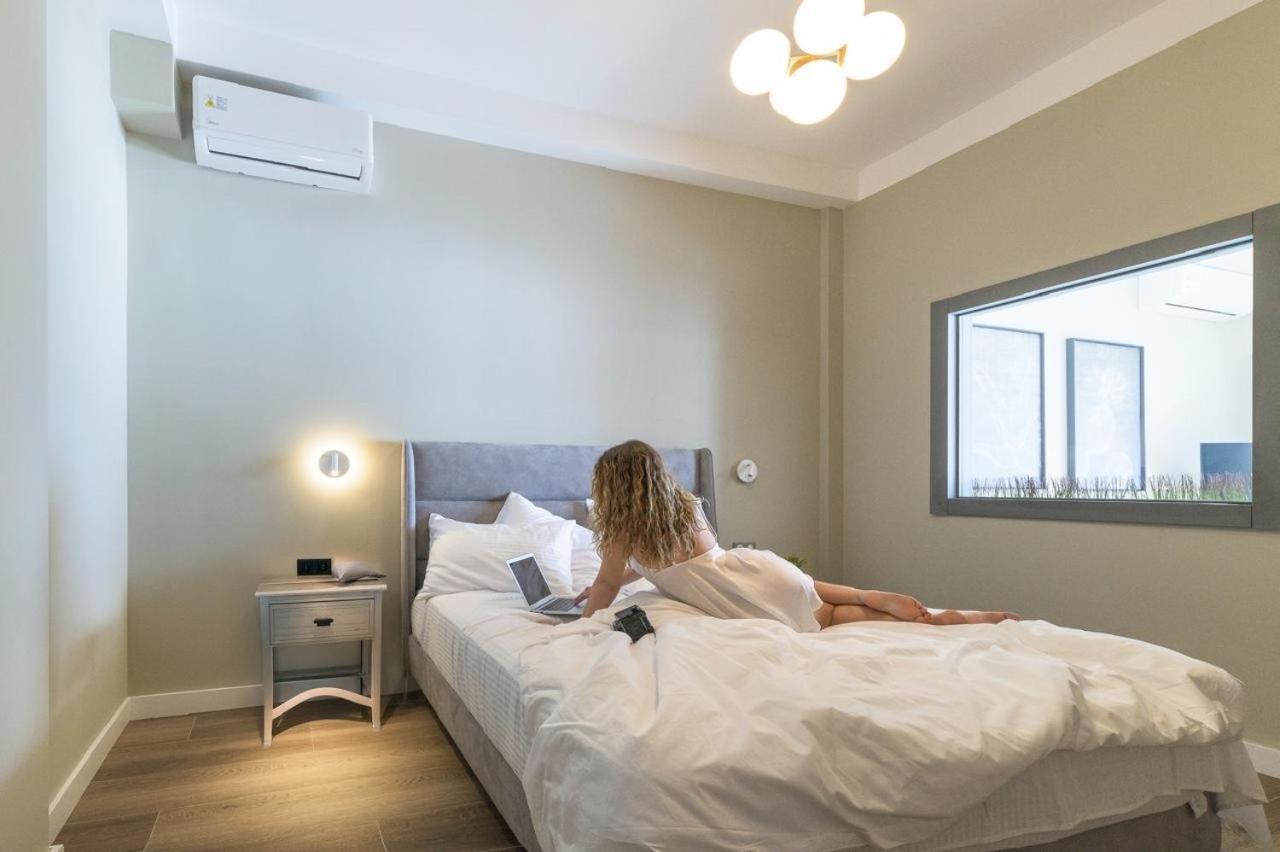 Iconic Salonica Suite Seafront Экстерьер фото